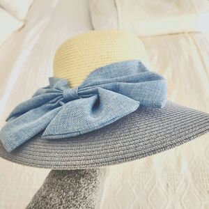 Bought in italy...beautiful blue and white Straw hat